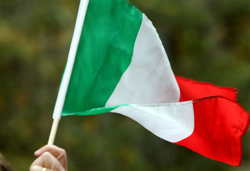 Italian flag91795475